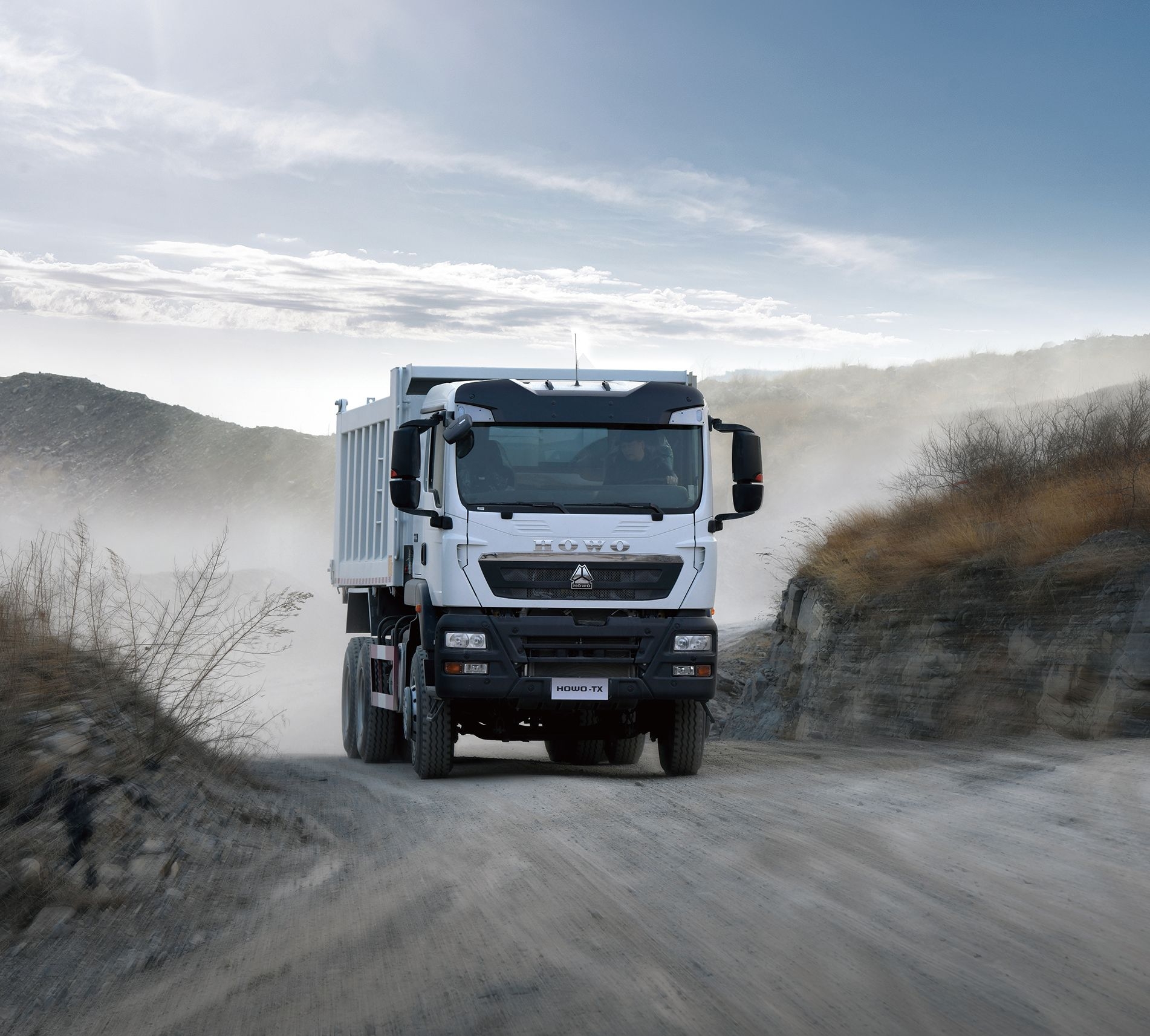 HOWO-TX 6x4 tipper (4)